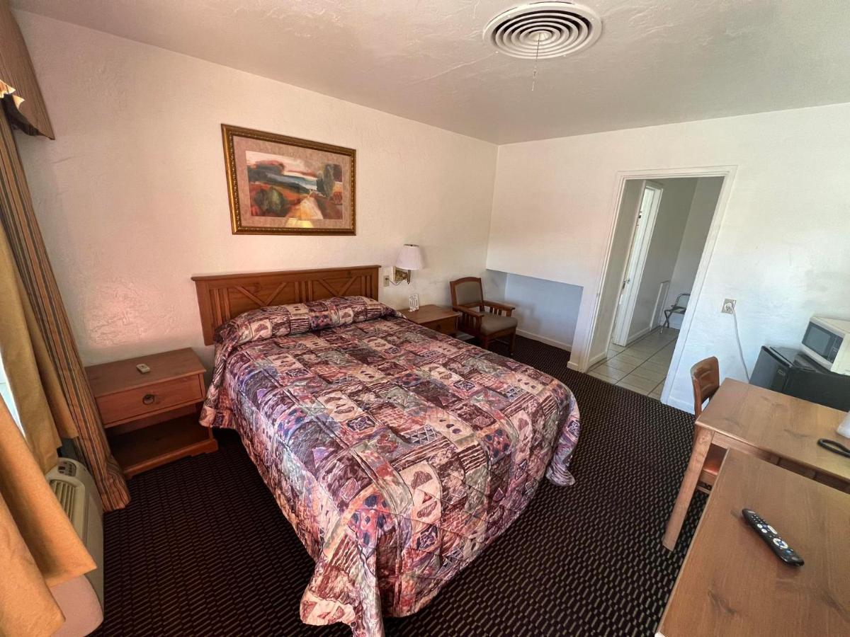טוסון Quail Inn Motel מראה חיצוני תמונה